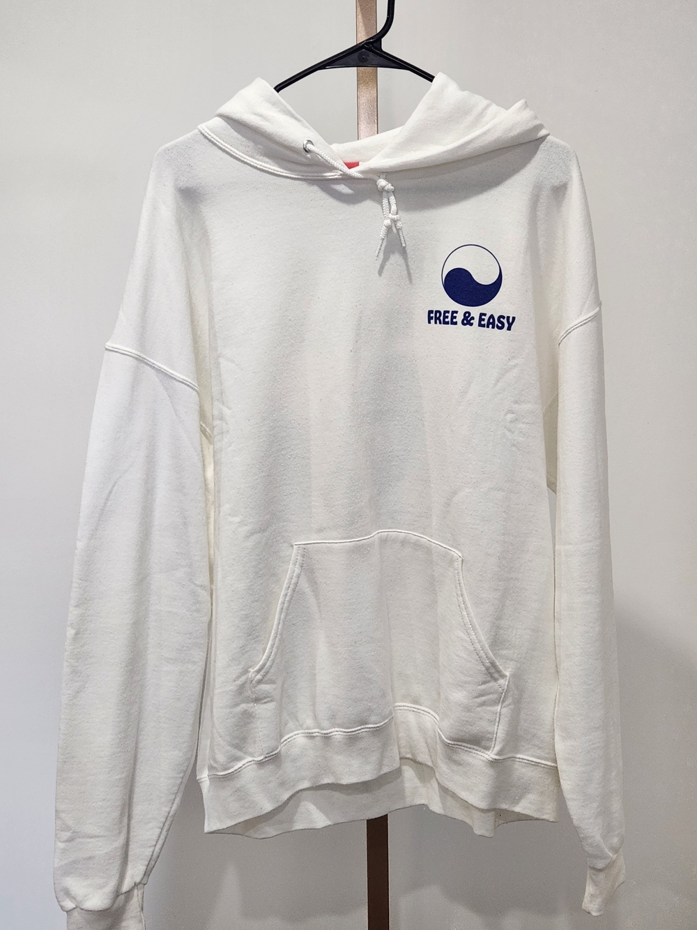 Free & Easy Yin Yang Graphic Hoodie White - NWOT Streetwear Surf